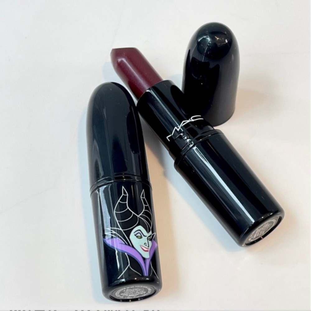 M.A.C AMPLIFIED LIPSTICK DISNEY FAVOURITES Maleficient IN DARK DEED NIB